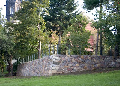 Trockenmauer im Pfarrgarten Altkaditz